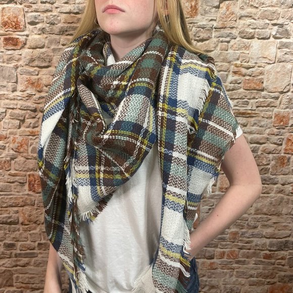 NWT Boutique Oversized Tartan Plaid Blanket Scarf - Picture 5 of 13